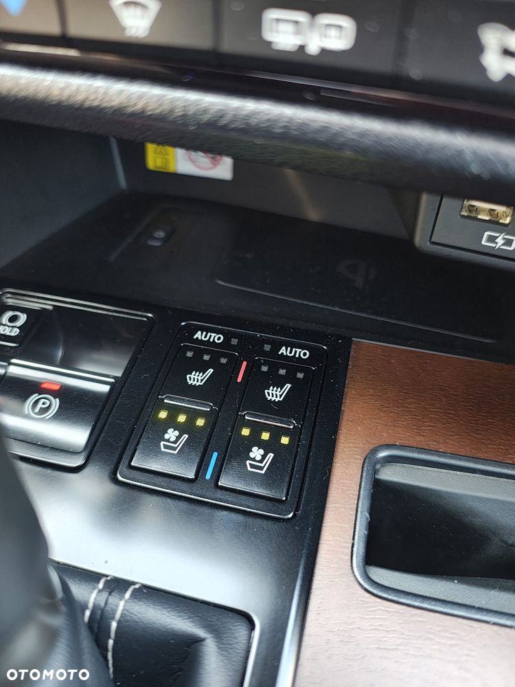 Lexus RX 450h L Omotenashi - 13