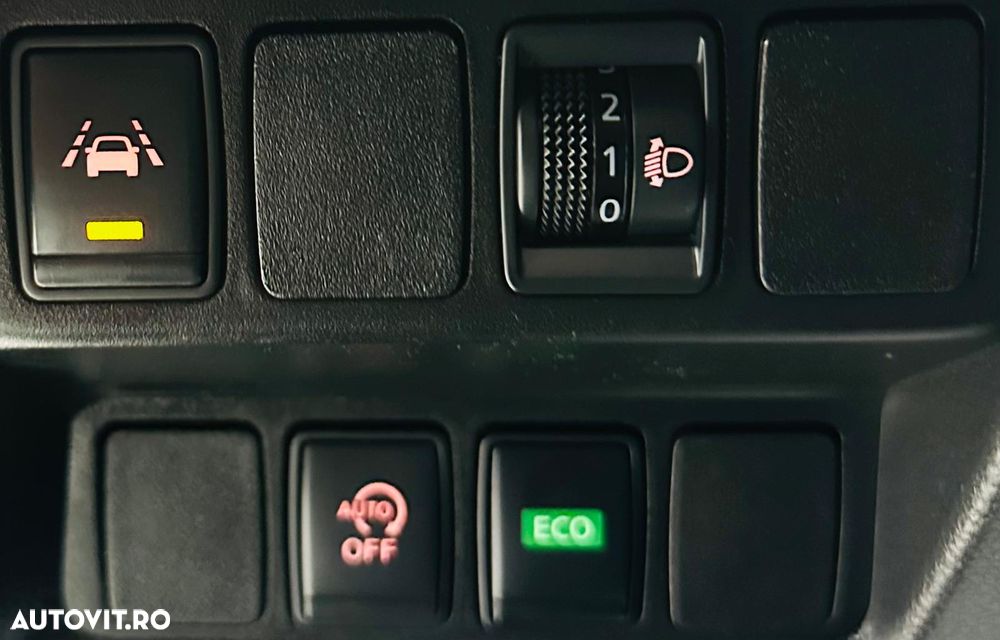 Nissan Qashqai 1.2 DIG-T Xtronic N-Vision - 12