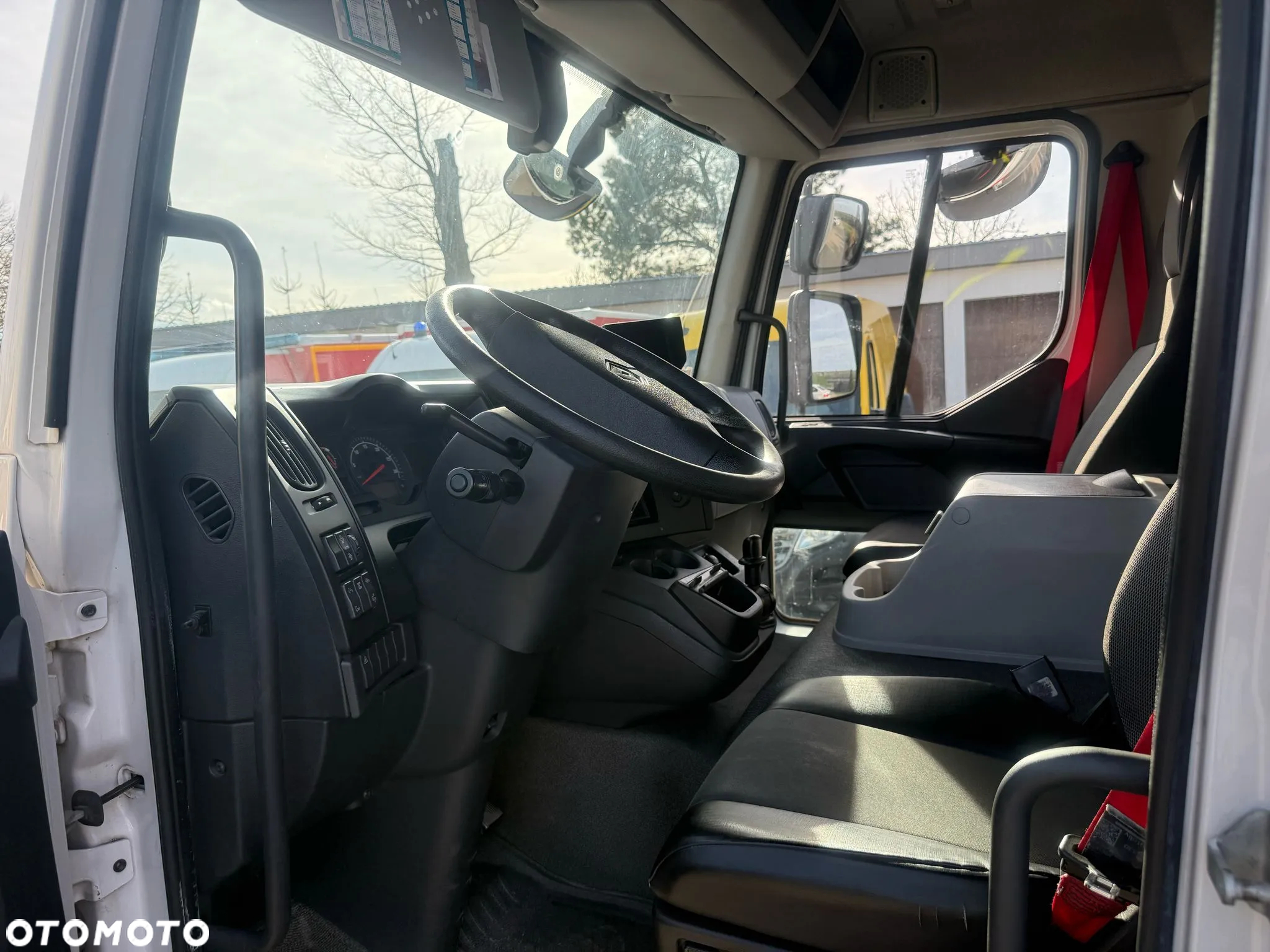 Renault D12 - 9