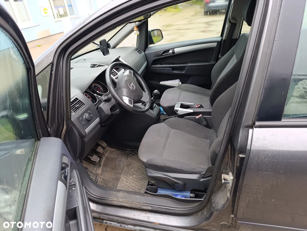 Opel Zafira 1.7 CDTI Enjoy EU5 - 11