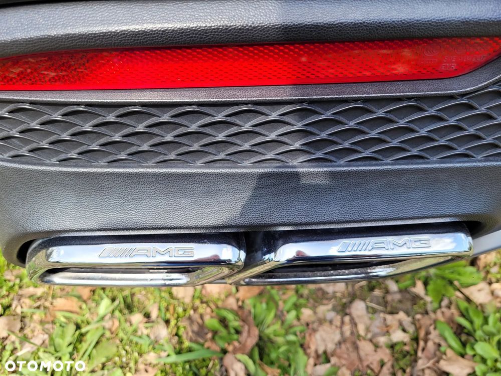 Mercedes-Benz GLE - 32