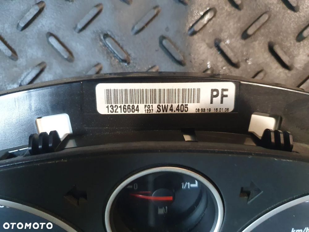 Licznik Opel Astra H 1.9 CDTI 13216684 ZAFIRA B EUROPA DEMONTAŻ - 8
