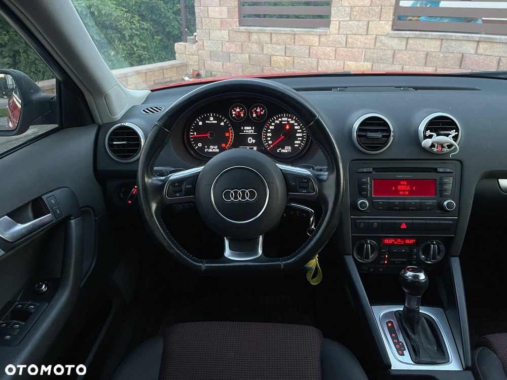 Audi A3 Sportback - 8