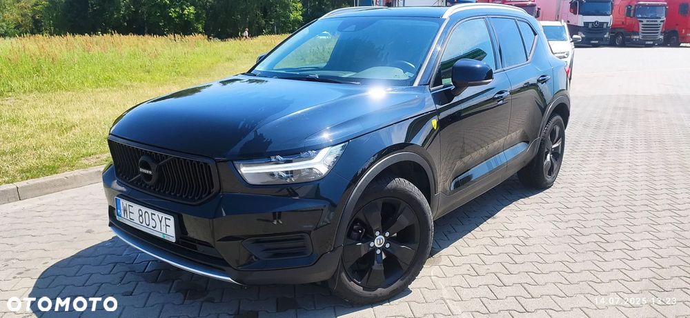Volvo XC 40 T3 Momentum Pro - 3