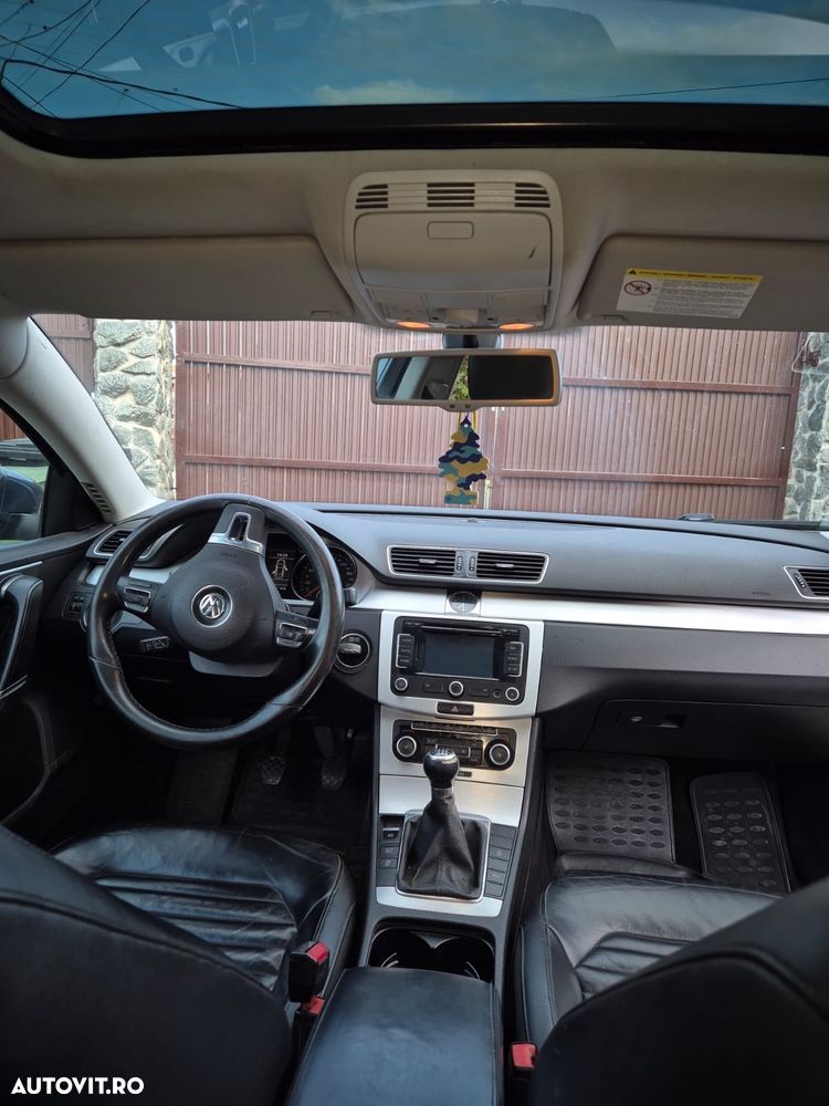 Volkswagen Passat 2.0 TDI BlueMotion Tehnology Comfortline - 9
