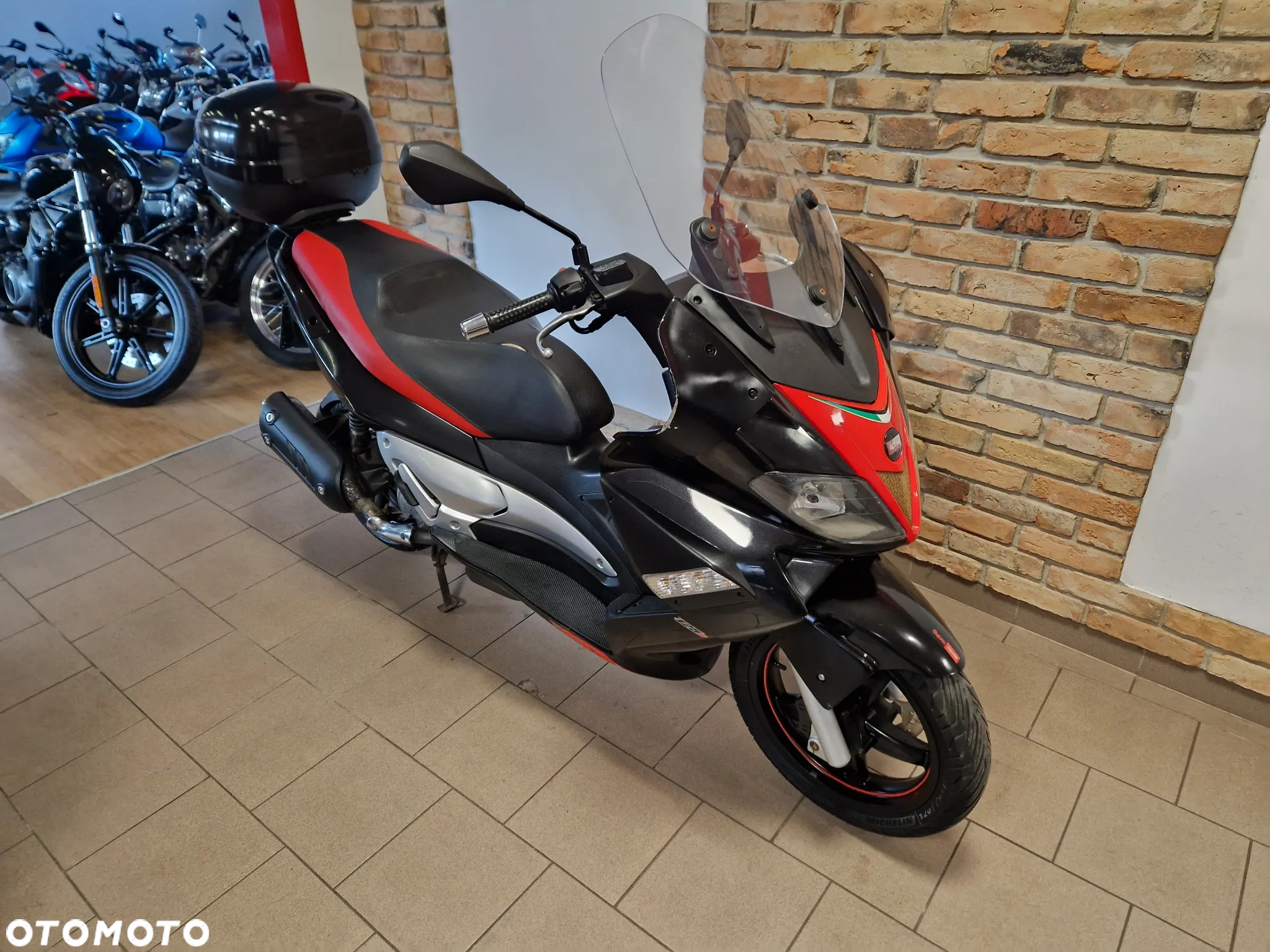 Aprilia SR - 5