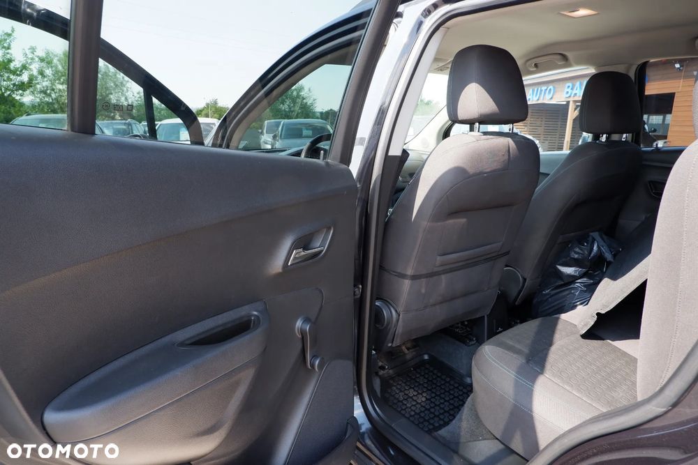 Chevrolet Trax 1.6 LS - 29