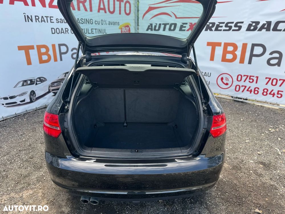 Audi A3 2.0 TDI Sportback DSG Ambiente - 23