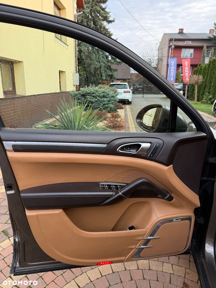 Porsche Cayenne S Diesel - 28