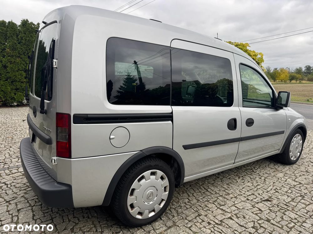 Opel Combo Tour 1.4 - 12