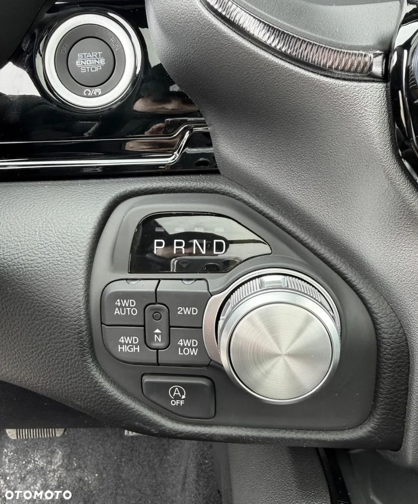 Dodge RAM 5.7 4x4 - 23
