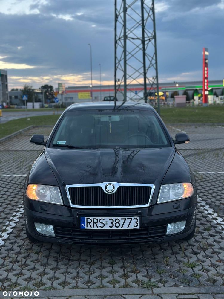 Skoda Octavia 2007 photo 2