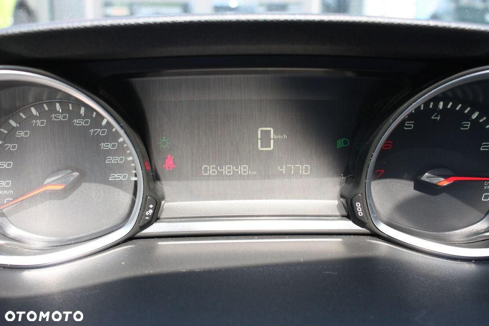 Peugeot 308 1.2 PureTech GPF Active S&S - 32