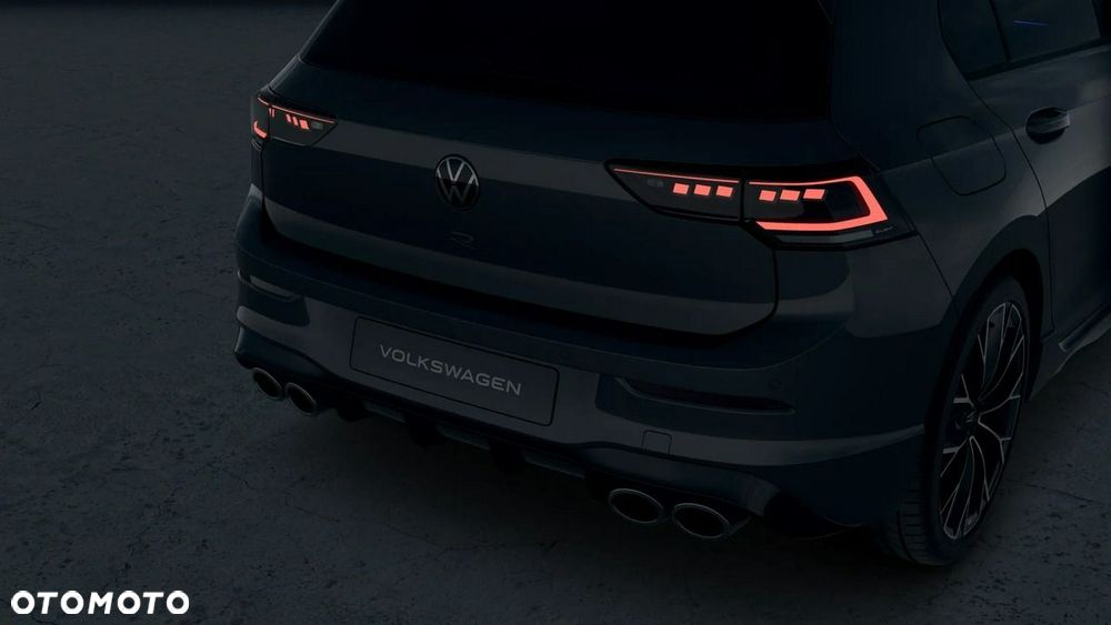 Volkswagen Golf - 10
