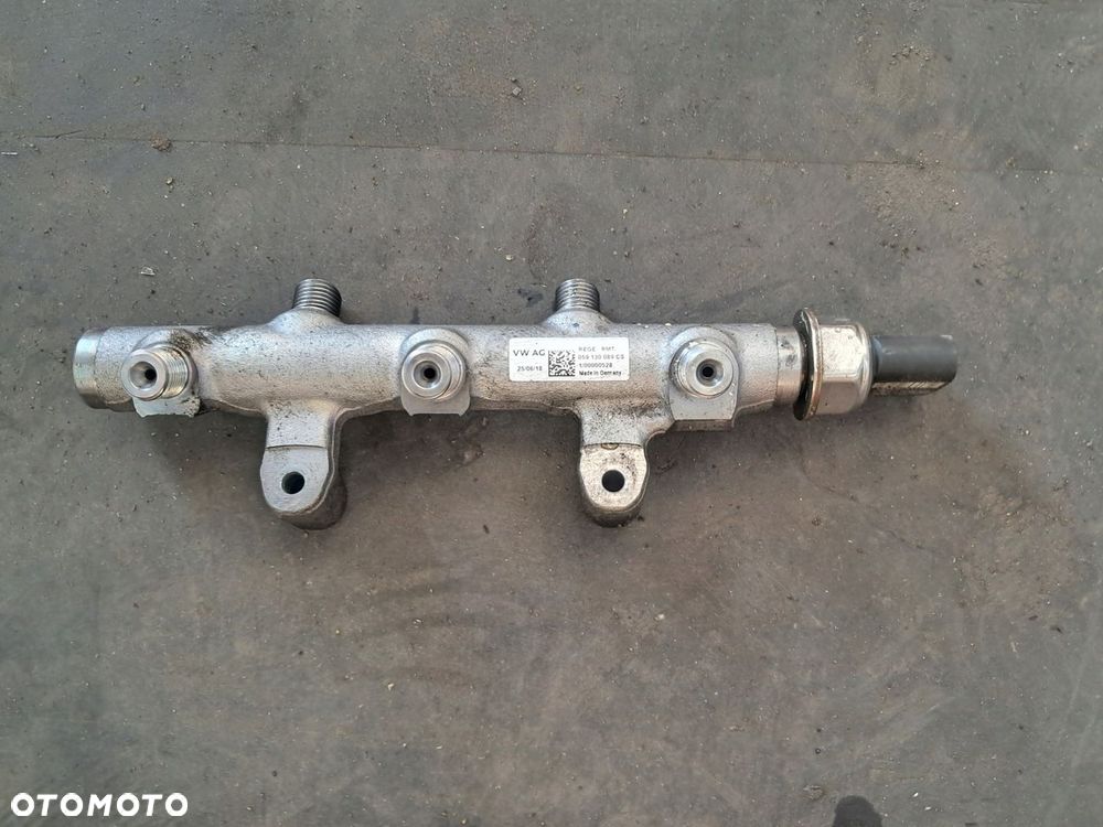 AUDI VW A6 A7 Amarok listwa wtryskowa 059130089CS