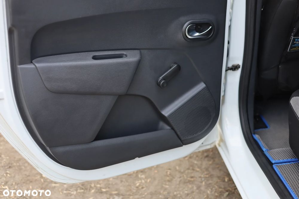 Dacia Lodgy 1.6 SCe Stepway S&S - 20