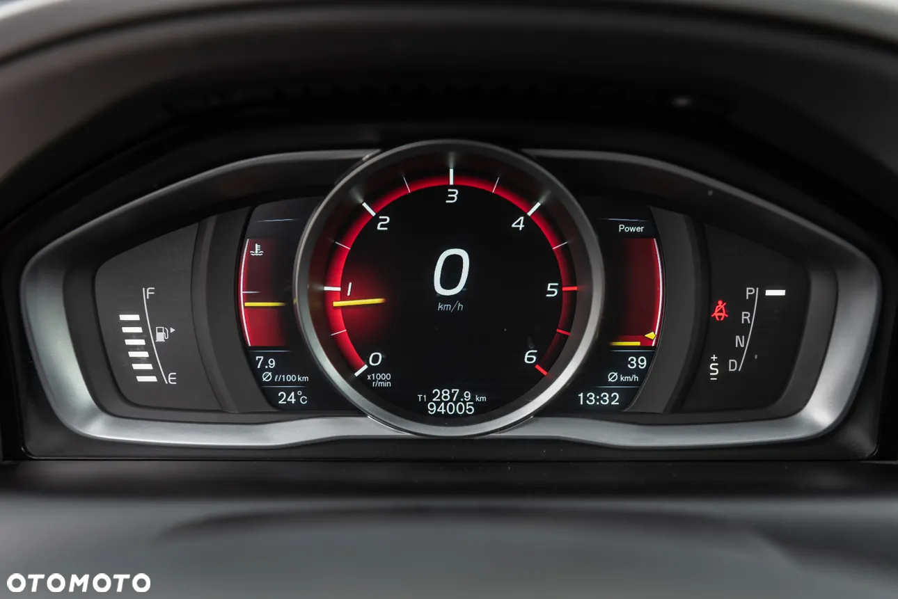 Volvo XC 60 D4 Drive-E Ocean Race - 20