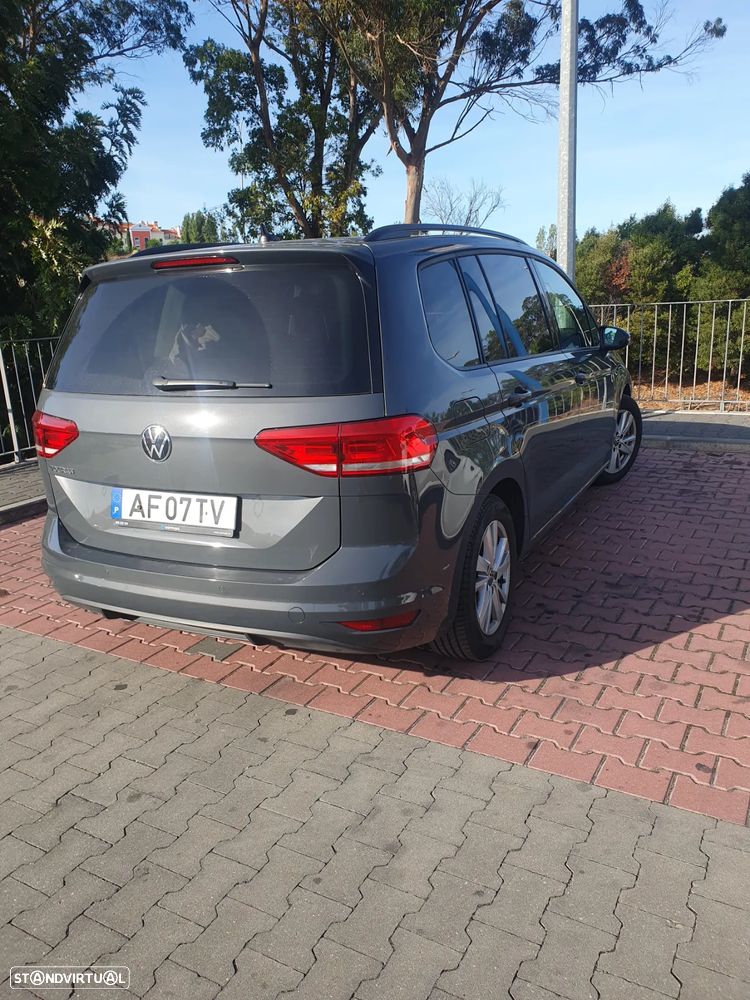 VW Touran 2.0 TDI Confortline - 6