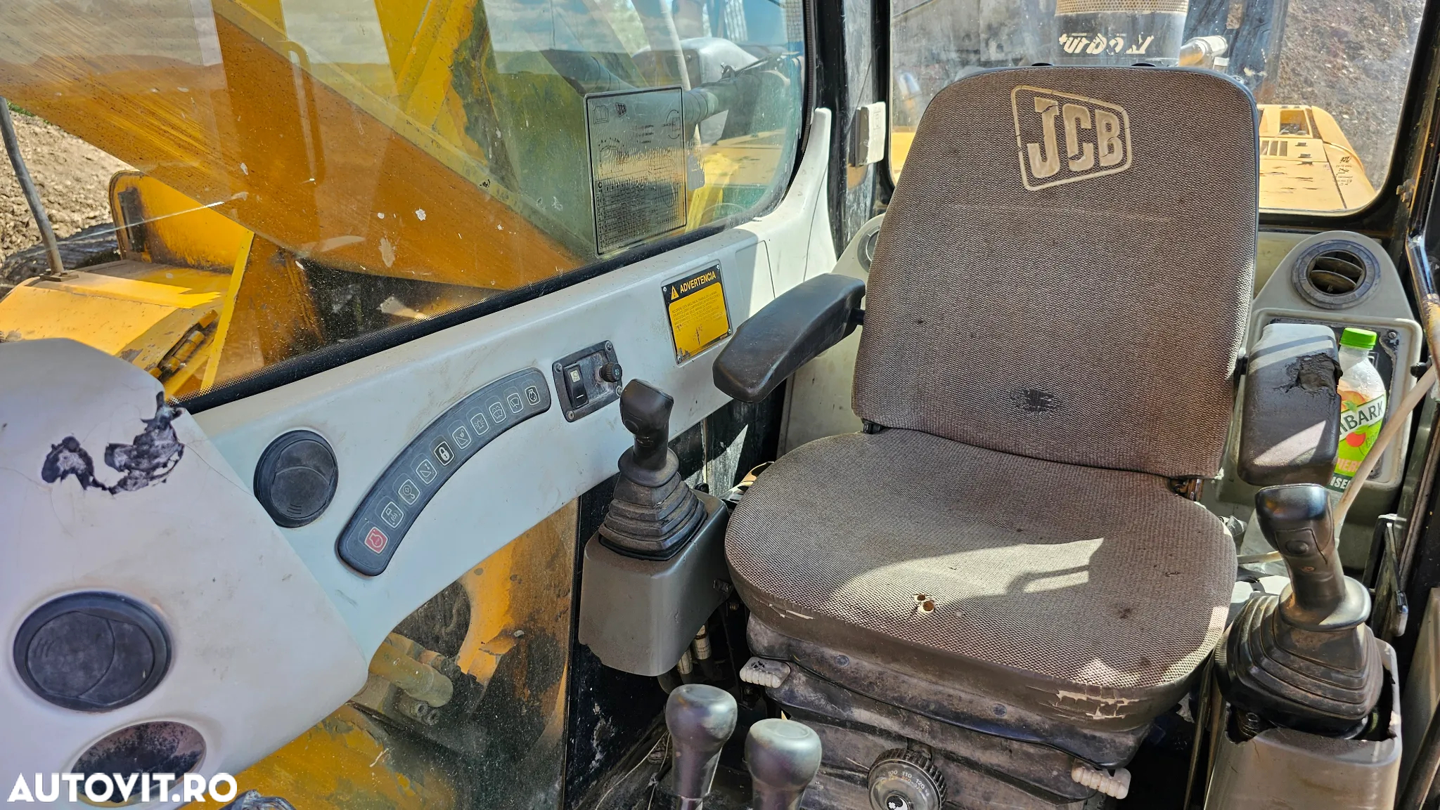 JCB JS 460 Excavator pe senile - 4