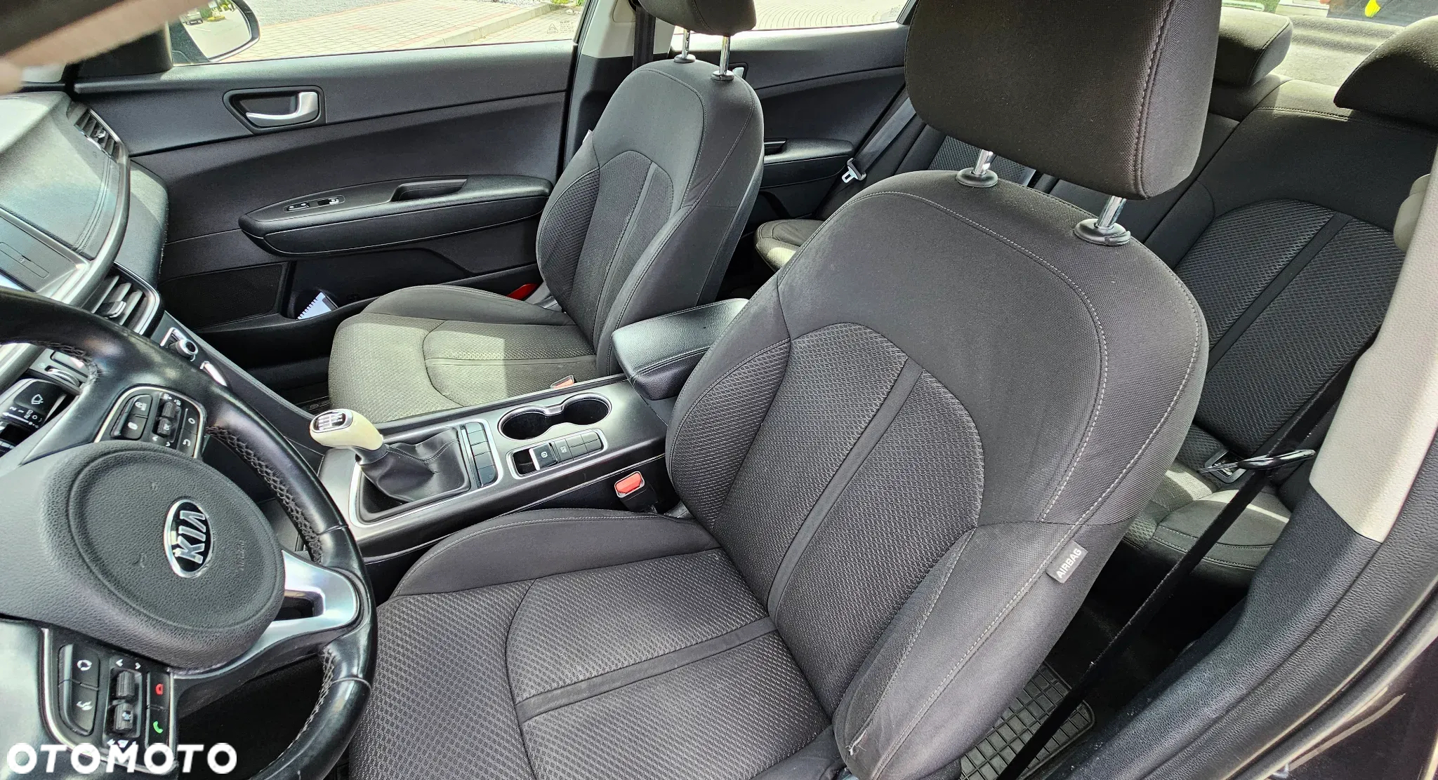 Kia Optima - 27