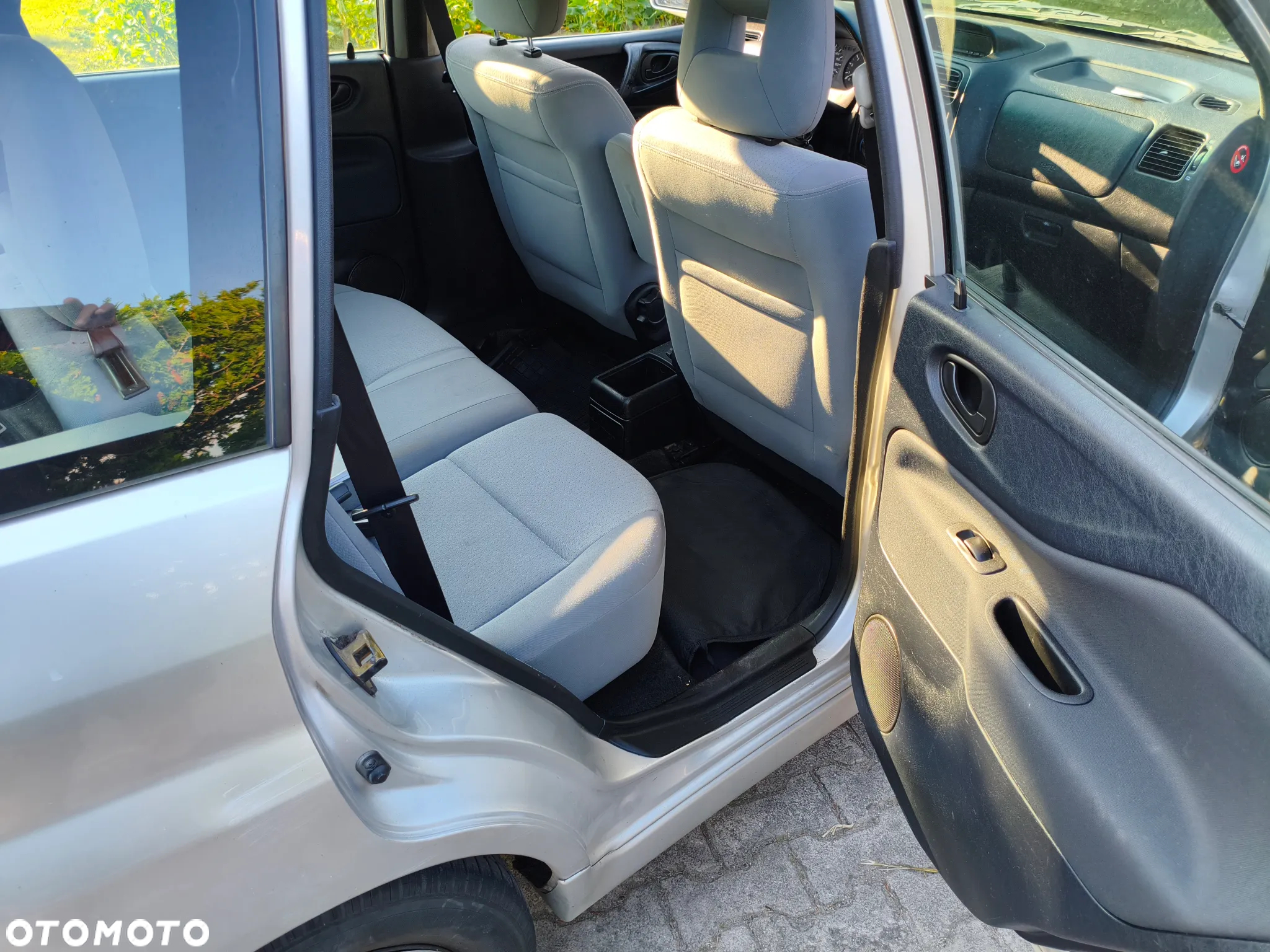Mitsubishi Space Star 1.6 Avance - 3