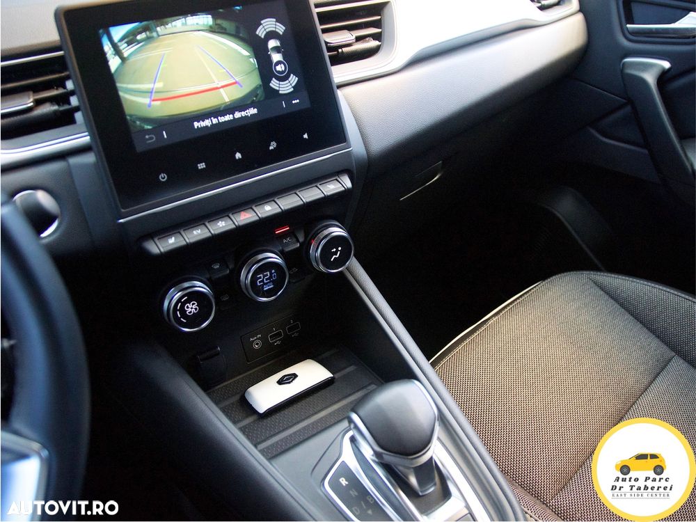 Renault Captur PHEV 160 Techno - 32