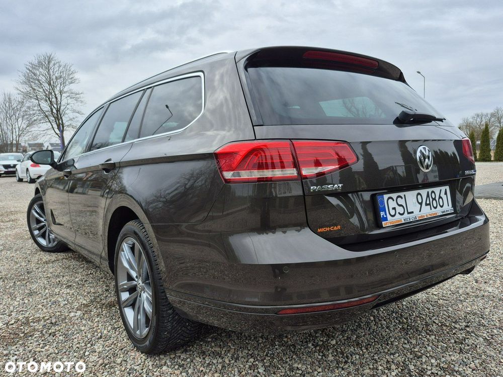 Volkswagen Passat - 35