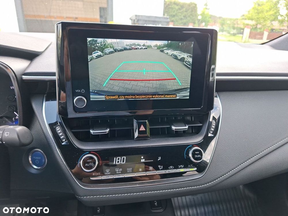 Toyota Corolla 1.8 Hybrid Comfort - 15