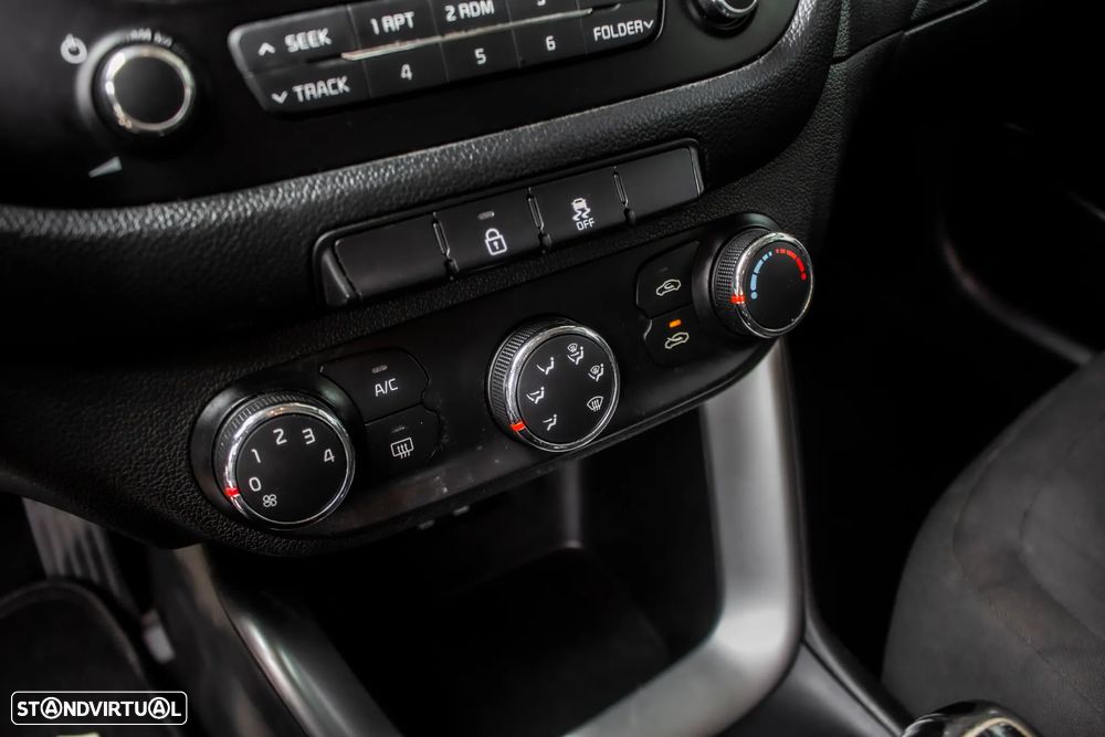 Kia Ceed SW 1.6 CRDi LX - 19