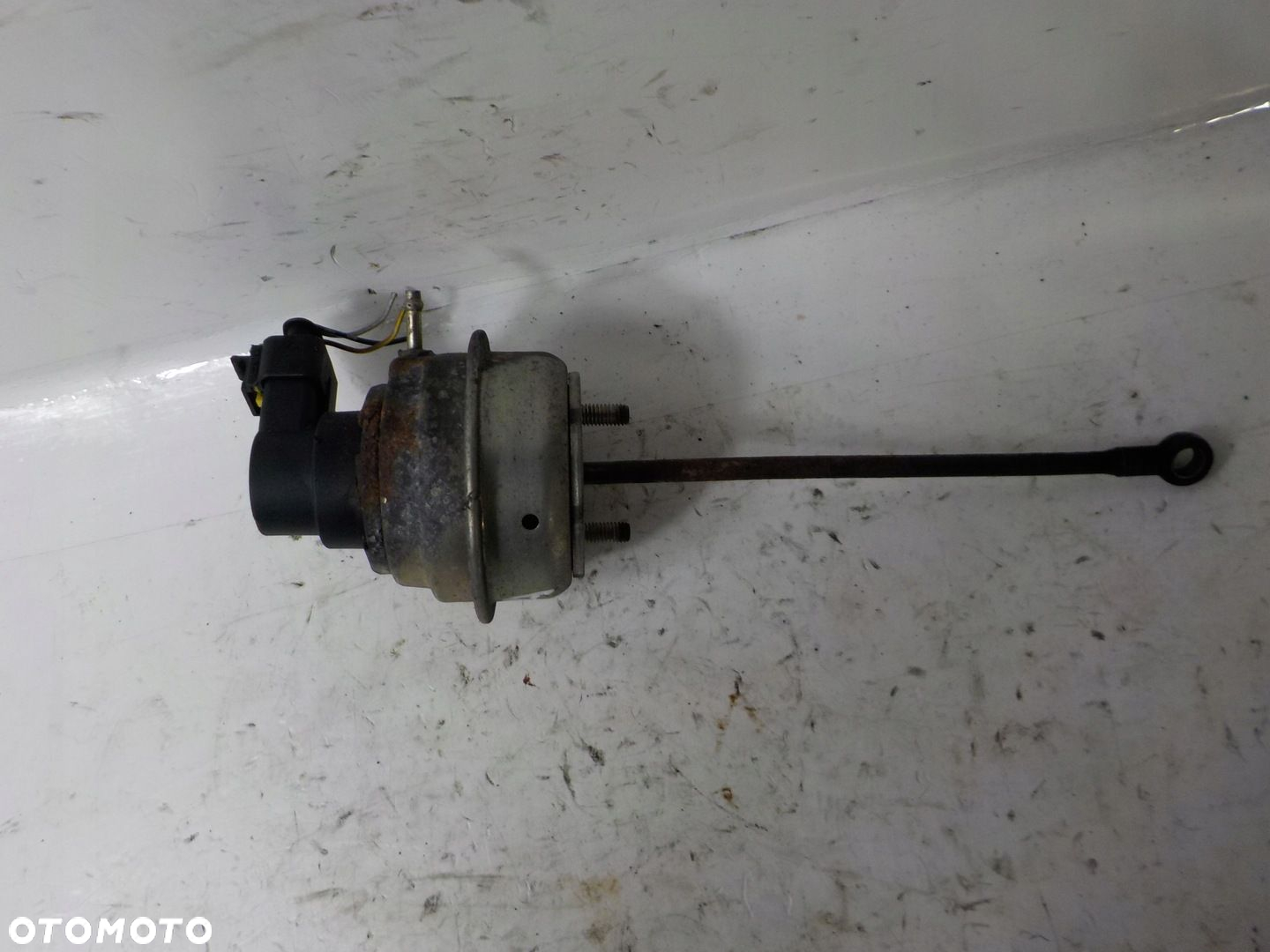FIAT ALFA ROMEO LANCIA 1.6 JTDM NASTAWNIK TURBINY AKTUATOR 770642-20 - 2