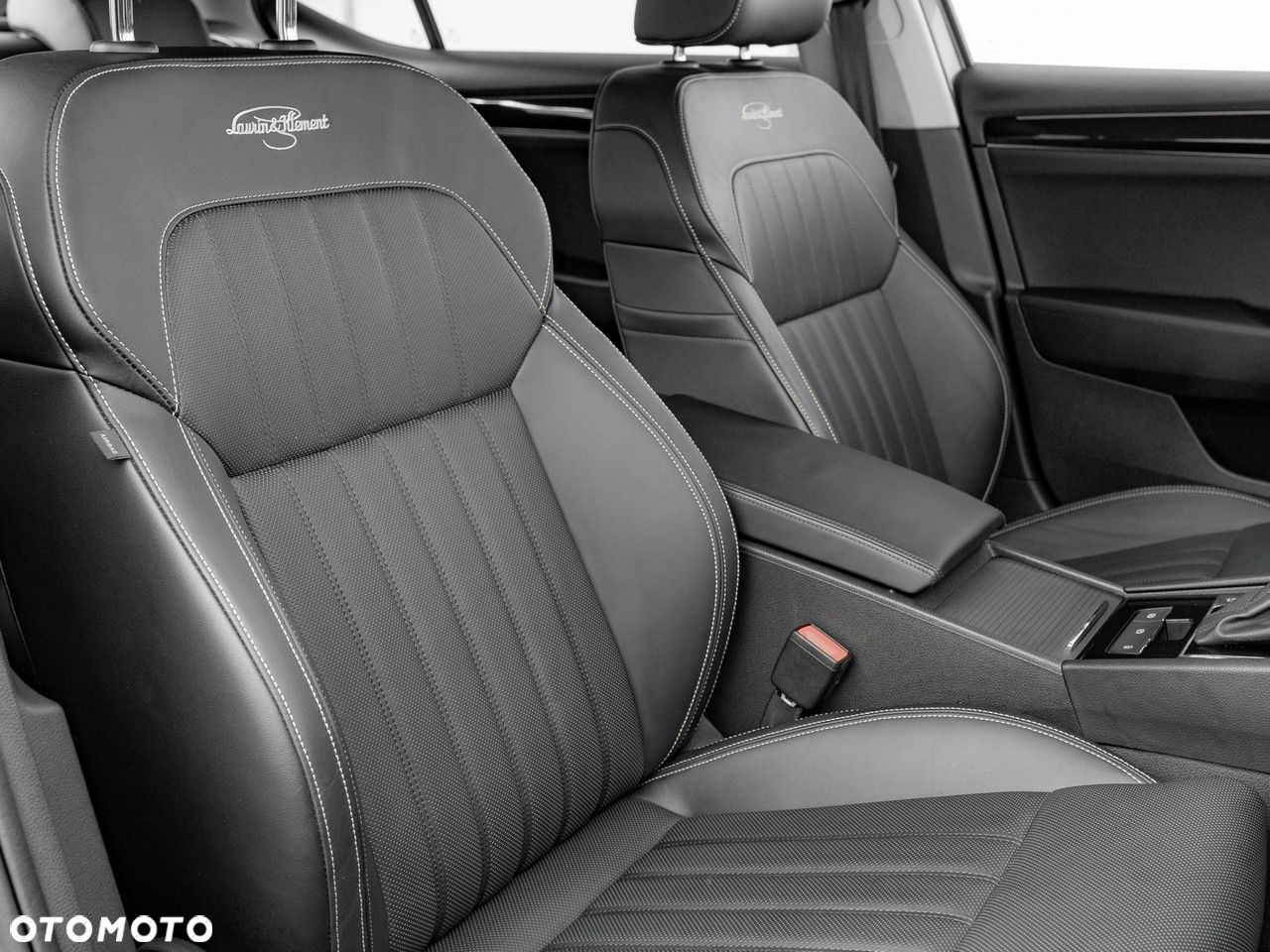 Skoda Superb 2.0 TSI 4x4 L&K DSG - 39