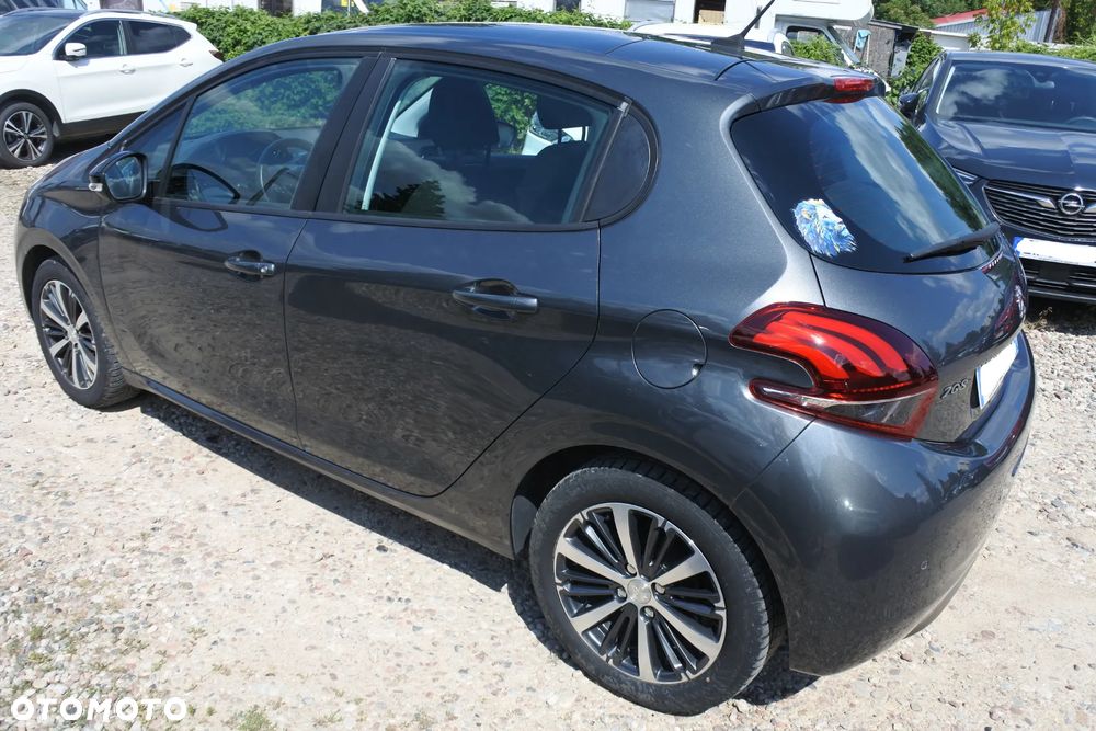 Peugeot 208 PureTech 82 Start & Stop Allure - 3