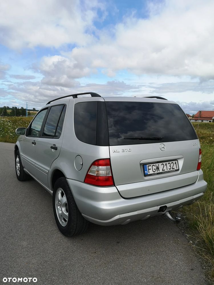Mercedes-Benz ML - 16