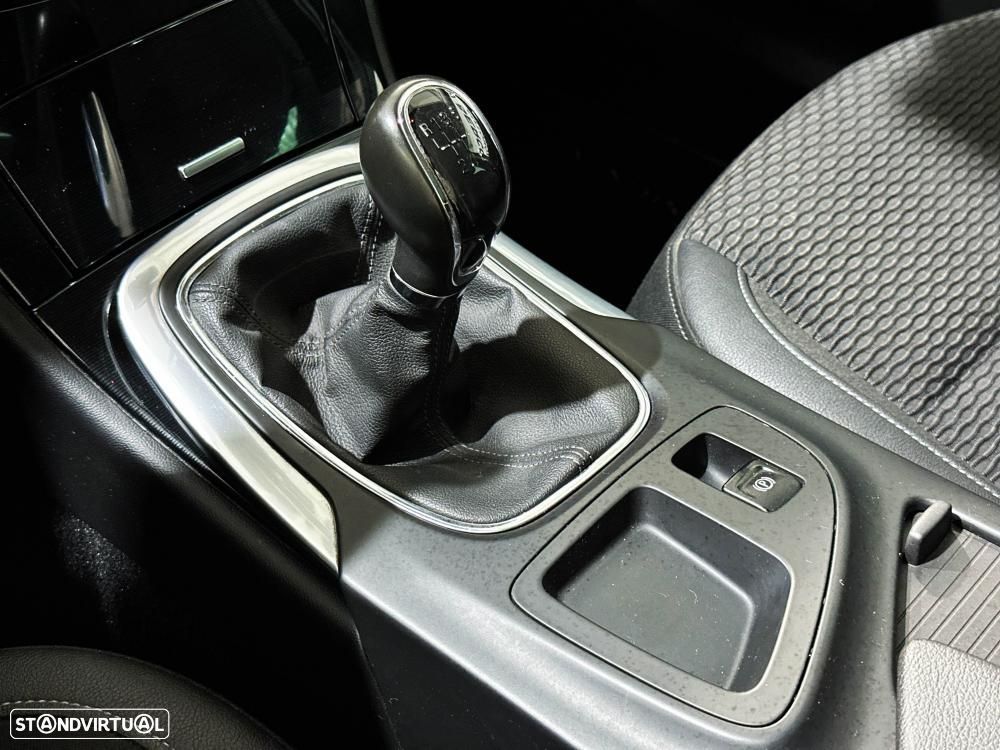 Opel Insignia - 44