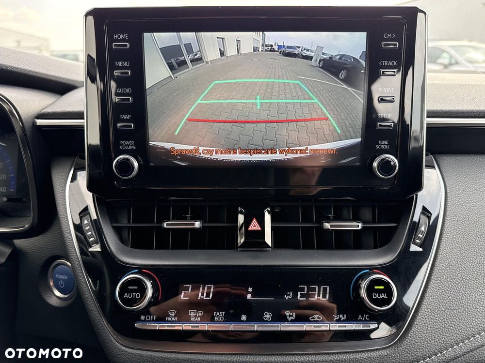 Toyota Corolla 2.0 Hybrid Comfort - 17