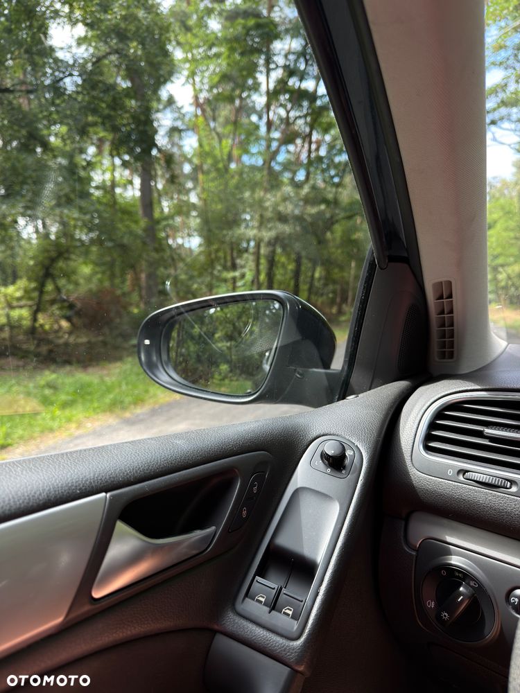 Volkswagen Golf 1.6 TDI DPF Trendline - 13