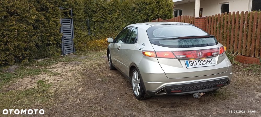 Honda Civic 1.8 Executive - 4