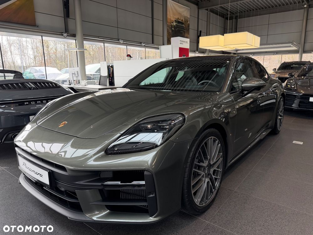 Porsche Panamera - 1