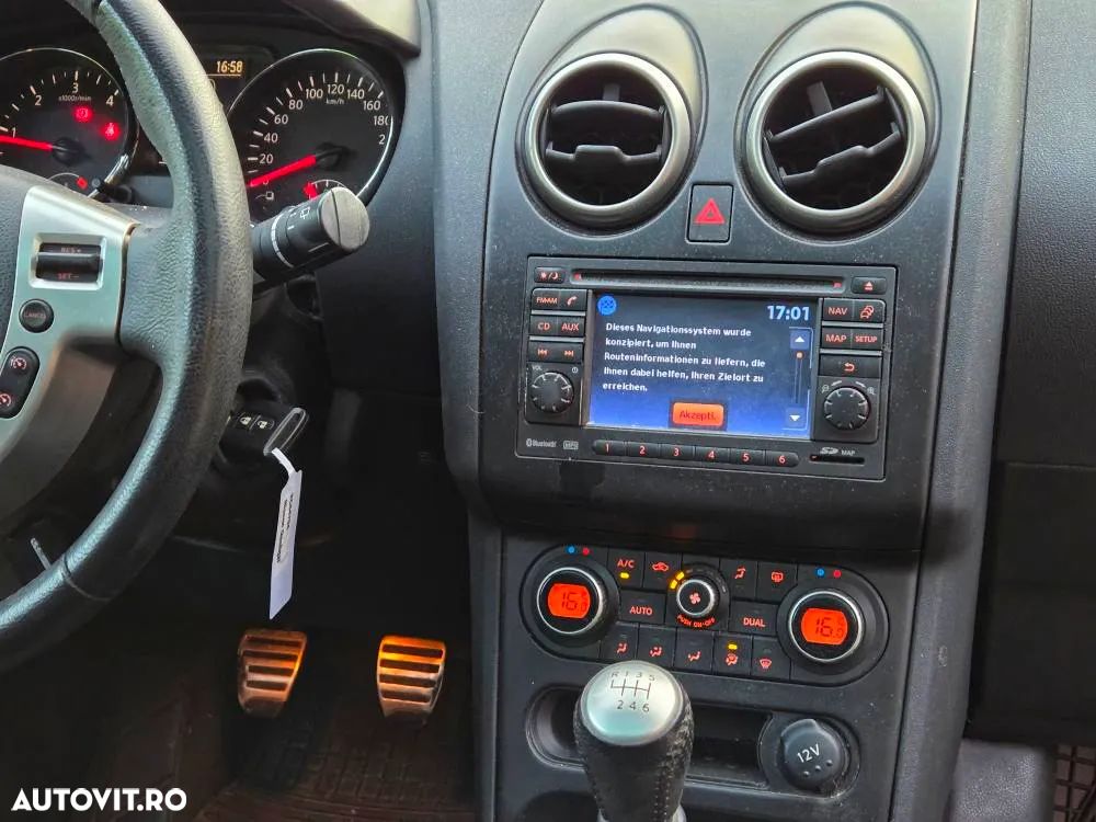 Nissan Qashqai 1.5 dCi DPF I-Way - 16