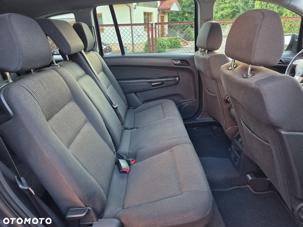Opel Zafira - 14