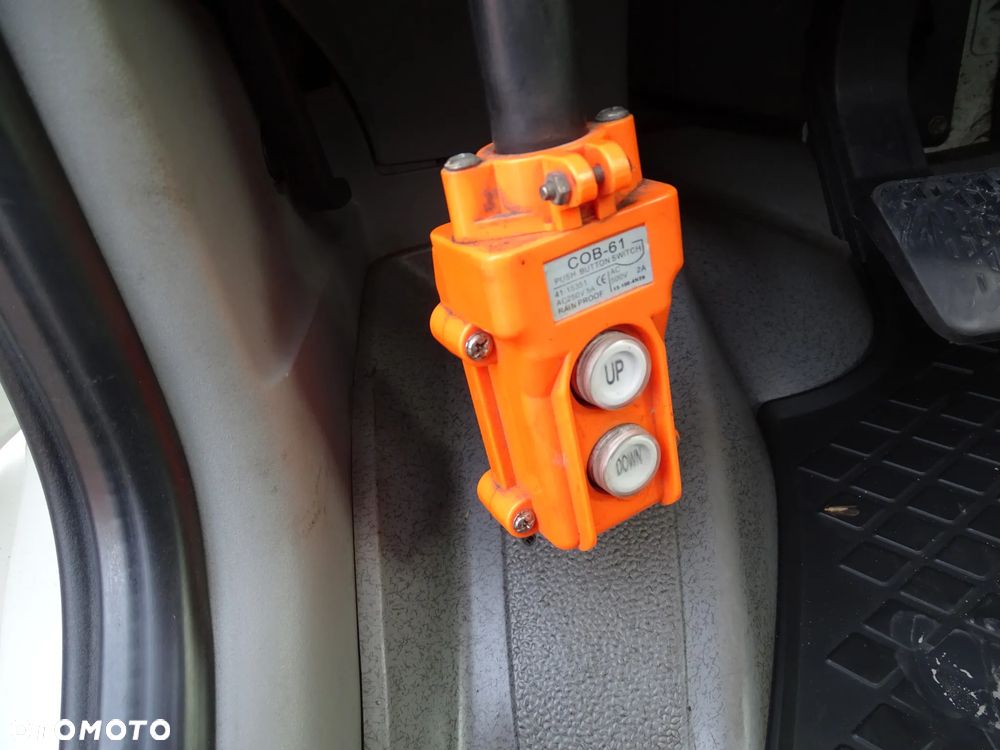 Mercedes-Benz SPRINTER - 29