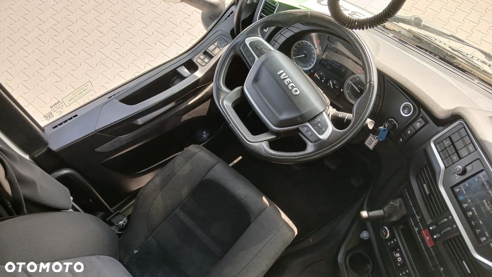 Iveco S-WAY AS440S46T/P 2LNG - 12