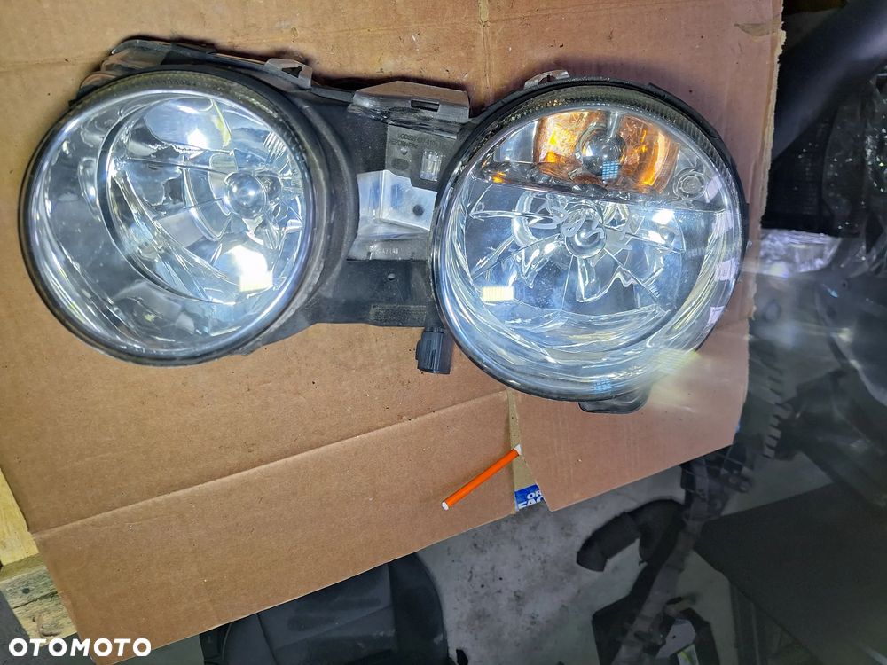lampa prawa przód JAGUAR S-TYPE 4R8313006BA   4R8313005BA   EUROPA