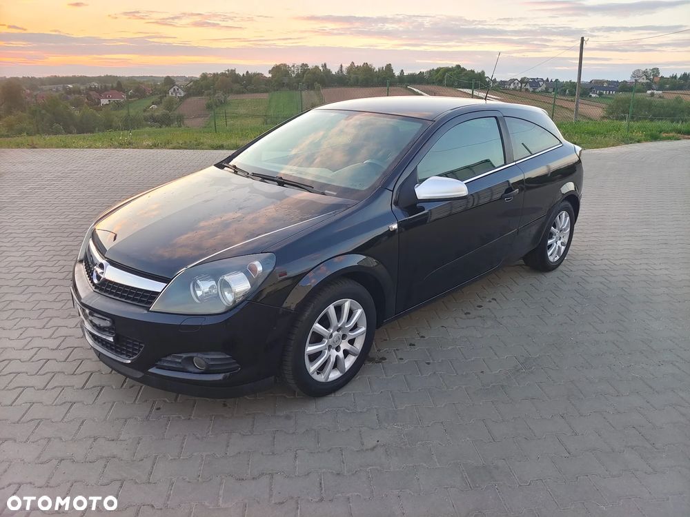Opel Astra GTC 1.6 Edition - 2