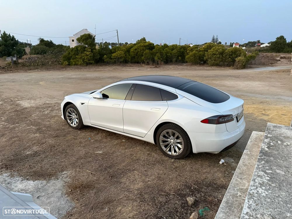 Tesla Model S 100 kWh Long Range AWD — fotografia 21