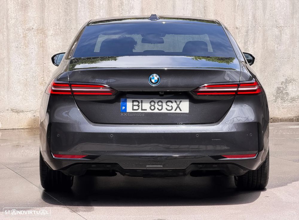 BMW i5 eDrive40 - 4