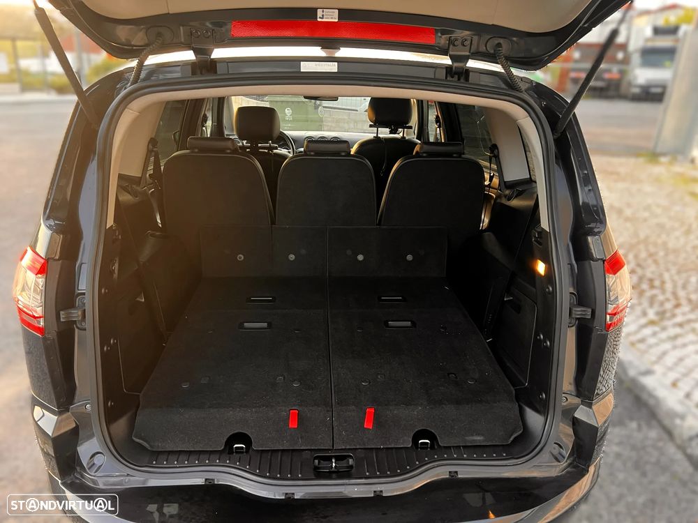 Ford S-Max 2.2 TDCi DPF Titanium X - 15