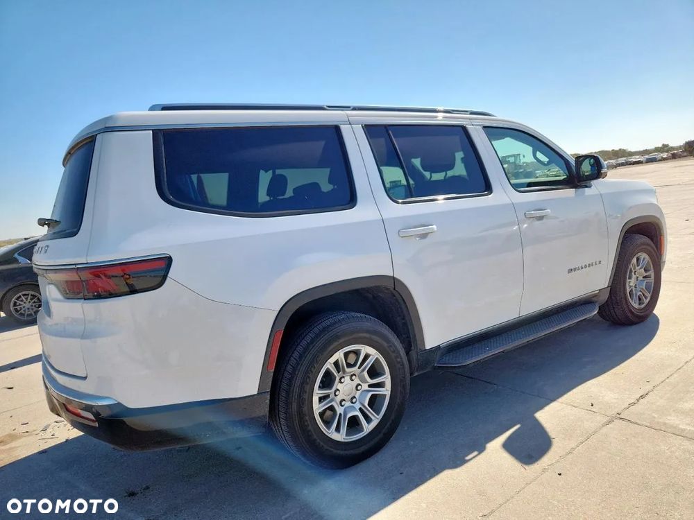 Jeep Wagoneer - 6