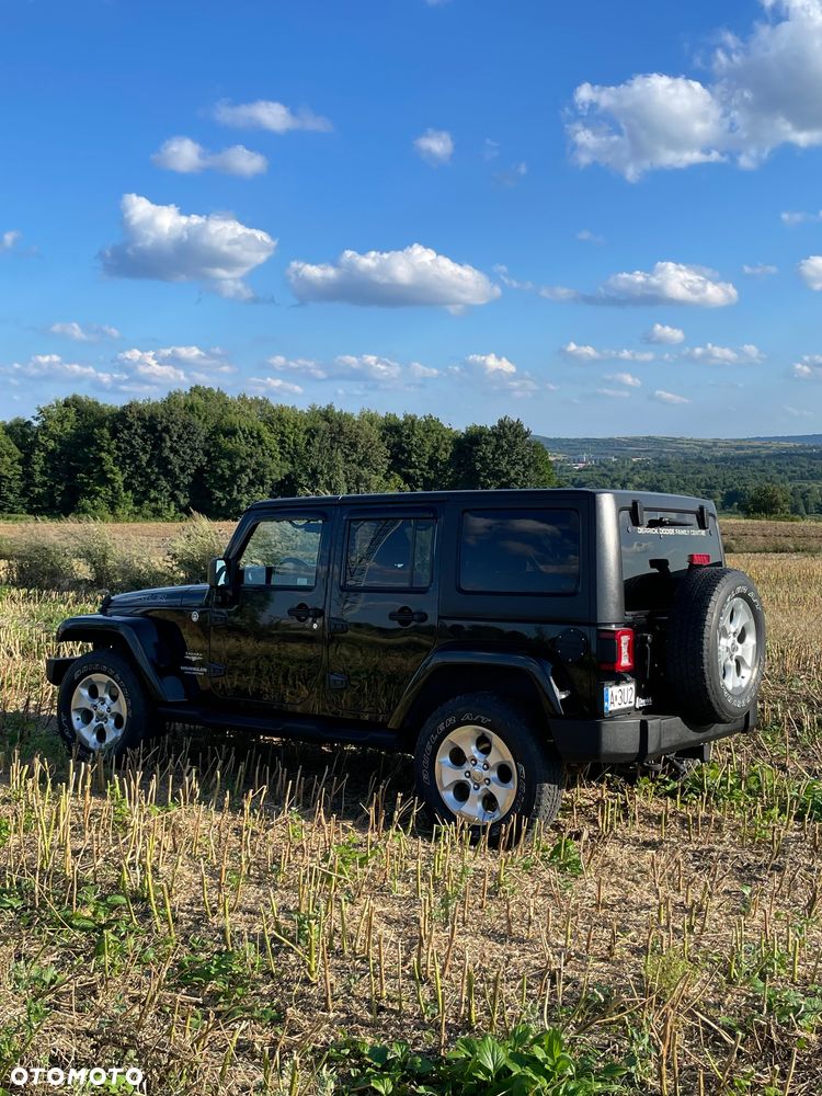Jeep Wrangler Unlimited 3.8 Sahara - 11