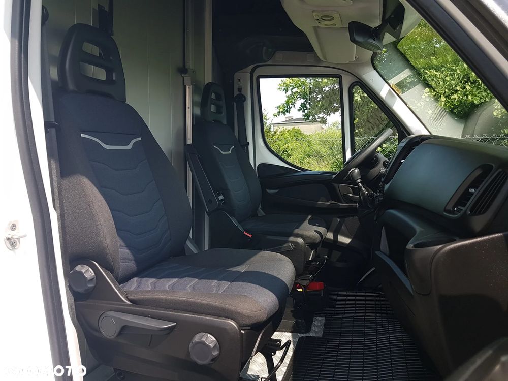 Iveco DAILY KONTENER NISKOPODŁOGOWY 4,43x2,23x2,42 SKLEP FOODTRUCK BAR KLIMA KONIOWÓZ KAMPER - 8